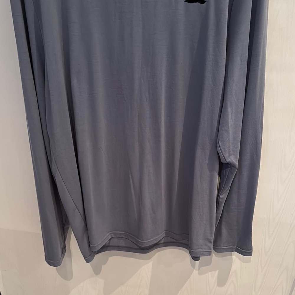 Hollister Gray Long Sleeve Tee - Picture 3 of 6